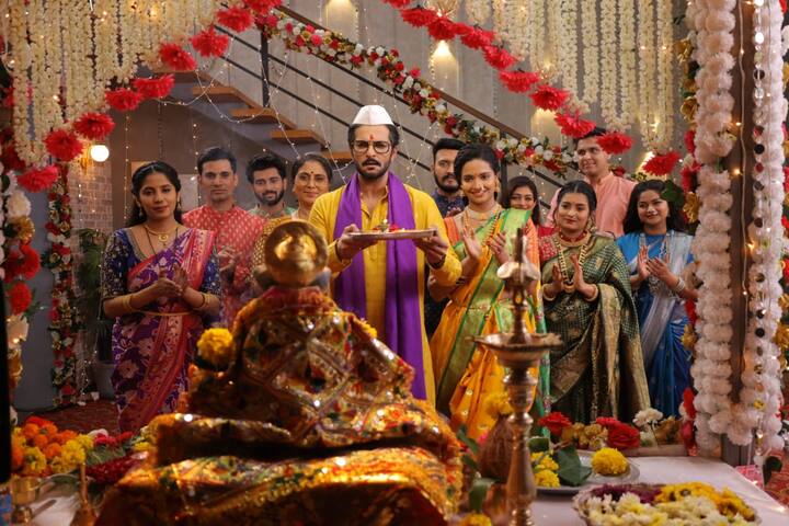 गणपती बाप्पा यांच्या नात्यात प्रेम भरणार बघायला विसरू नका 'नवरी मिळे हिटलरला' सोम - शुक्र १०:०० वा. झी मराठीवर