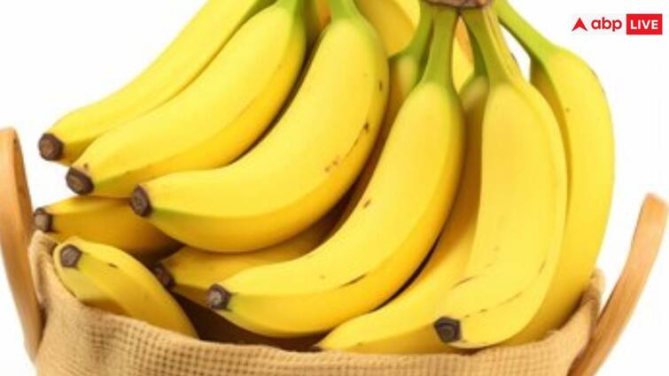 Health Tips: 30 दिन तक लगातार खाली पेट खाएं केला, दूर भाग जाएगी कई सारी खतरनाक बीमारियां Bananas are high in nutrients and can help with many health conditions Health Tips: 30 दिन तक लगातार खाली पेट खाएं केला, दूर भाग जाएगी कई सारी खतरनाक बीमारियां
