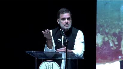 Rahul Gandhi in United states says RSS Believes Women Should Stay At Home பெண்கள்னா சமைச்சு போடணும்.. அதிகம் பேசக்கூடாது என ஆர்எஸ்எஸ் விரும்புது கொதித்தெழுந்த ராகுல் காந்தி!