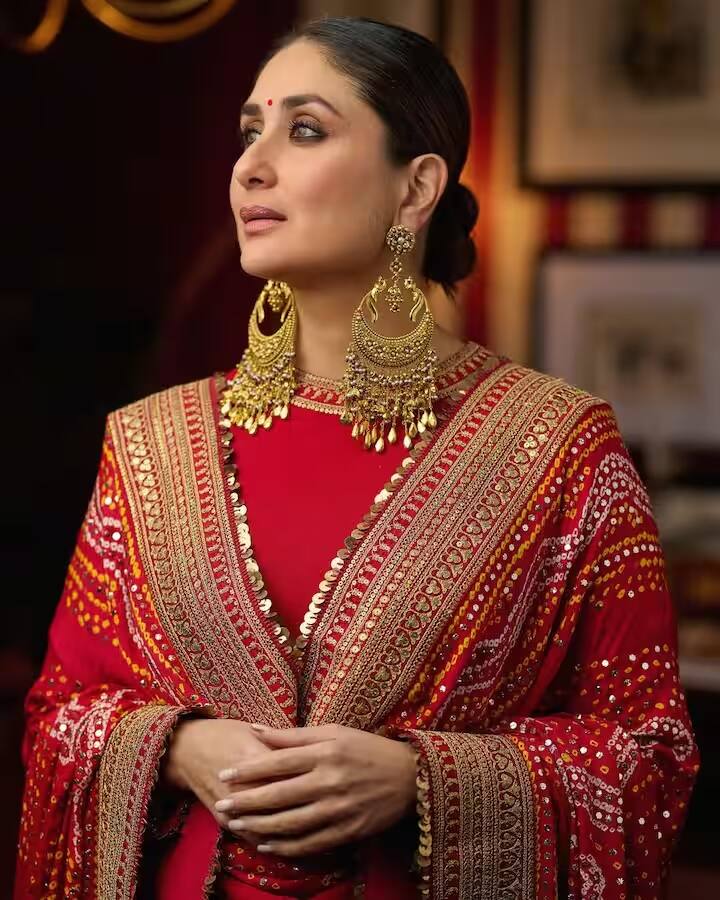 હવે તાજેતરમાં, અભિનેત્રીએ તેના ઇન્સ્ટાગ્રામ હેન્ડલ પર તેના ગણપતિ ઉત્સવના દેખાવના ફોટા શેર કર્યા છે. જે ઝડપથી વાયરલ થઈ રહ્યા છે.