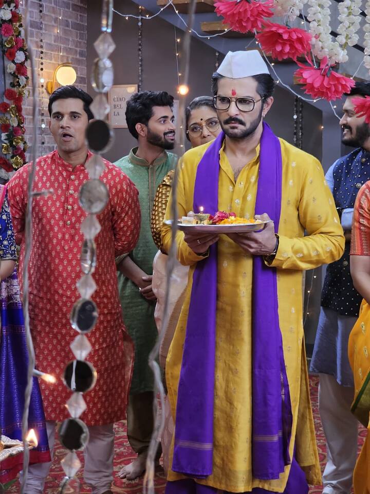 लीलाच्या मॅच्युरिटीवर खुश होऊन एजे तिला मुंबईचा राजा गणेश गल्ली सार्वजनिक गणपतीची आरती करायला घेऊन जातो.