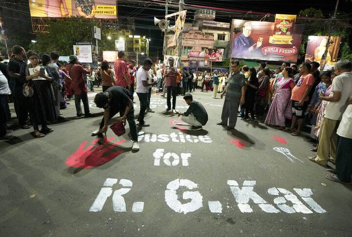 वकील को इस पर अपनी गलती का अहसास हुआ. बाद में वकील ने सीजेआई से माफी मांगी और फिर आगे मामले पर सुनवाई होने लगी.