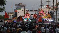 ரயிலடி டூ கரந்தை வரை.. தஞ்சையில் 61 விநாயகர் சிலைகள் ஆற்றில் கரைப்பு