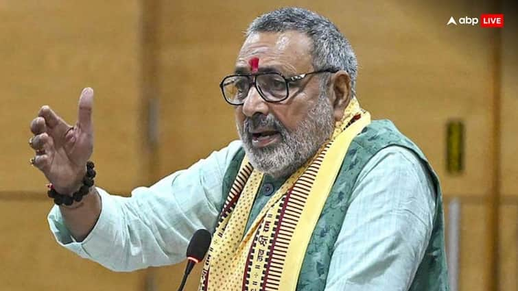 BJP Leader and Union Minister Giriraj Singh attack LOP Rahul Gandhi on his speech related with pm modi Giriraj Singh on Rahul Gandhi: 'सौ चूहे खाकर बिल्ली चली हज करने, इतनी थेथरई', राहुल गांधी के बयान पर भड़के गिरिराज