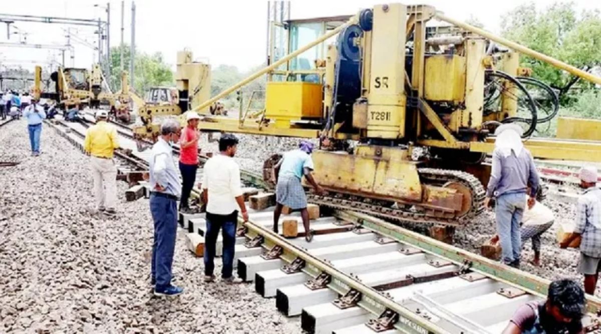 Railway Recruitment: +2, டிகிரி முடித்தவர்களா நீங்கள், அரசு வேலை வேண்டுமா? உடனே இதை பண்ணுங்க..