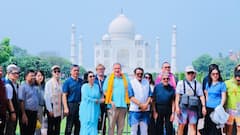 ओलंपिक काउंसिल ऑफ एशिया का डेलीगेशन पहुंचा आगरा, ताज महल का किया दीदार