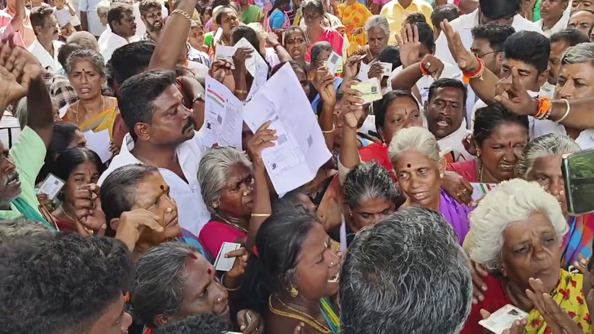 Palani: அடையாள அட்டைகளை ஒப்படைக்கும் போராட்டத்தில் ஈடுபட்ட பழனி அடிவார மக்கள்: காரணம்?