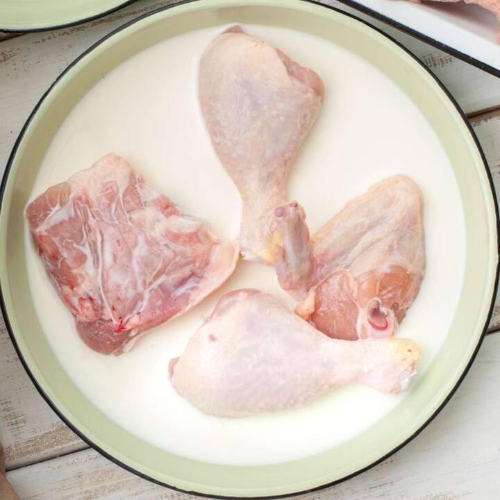 Eating chicken with milk is like poison. Eating milk and chicken together has a bad effect on the body. This can cause allergies in the body.