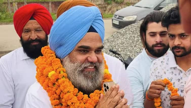 kawaljeet singh ajrana returns bjp ticket in haryana assembly election 2024 Haryana Election 2024: ਹਰਿਆਣਾ 'ਚ ਭਾਜਪਾ ਨਾਲ ਹੋਈ ਮਾੜੀ ! ਪਿਹੋਵਾ ਸੀਟ ਤੋਂ ਉਮੀਦਵਾਰ ਕੰਵਲਜੀਤ ਸਿੰਘ ਨੇ ਵਾਪਸ ਕੀਤੀ ਪਾਰਟੀ ਟਿਕਟ, ਜਾਣੋ ਕਿਉਂ ਲਿਆ ਫੈਸਲਾ ?