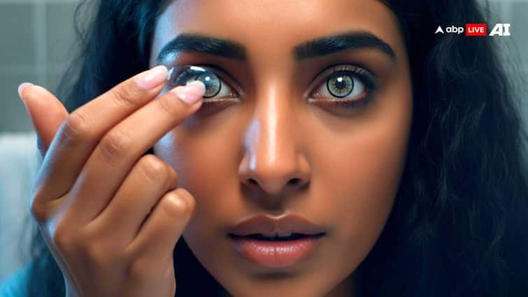 eye care tips contact lens side effects in hindi Contact Lens: आप भी आंखों को खूबसूरत दिखाने के लिए यूज करते हैं कॉन्टैक्ट लेंस? जान लीजिए ये कितना खतरनाक