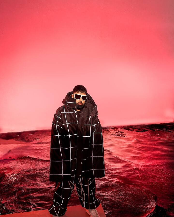 बादशाह ने बताया था कि फिल्म ‘गुड न्यूज’ में दिलजीत दोसांझ वाला रोल पहले उन्हें ही ऑफर किया गया था. सिंगर ने बताया कि पहले फिल्म में उनकी और राजकुमार राव की जोड़ी नजर आने वाली थी.