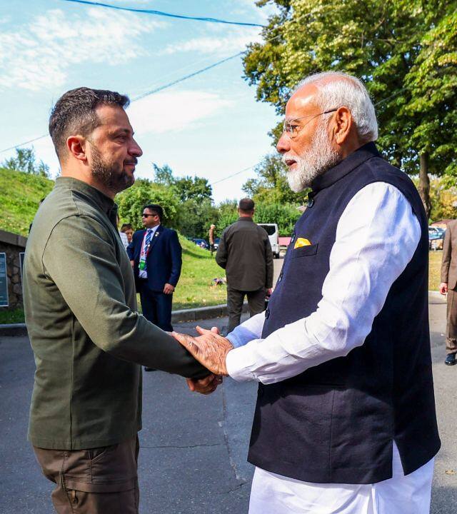 यूक्रेनी राजदूत ने आगे कहा कि अगर दोनों देशों के नेता एक साथ ज्यादा वक्त बिताएंगे तो उन्हें इस बात पर भी अच्छे से चर्चा करने का मौका मिलेगा कि दुनिया में शांति व्यवस्था कैसे बनाई जा सकती है.