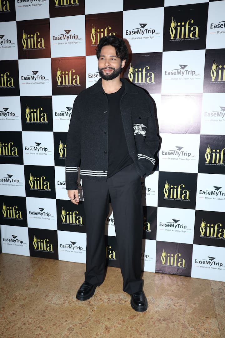 Siddhant Chaturvedi made a sleek statement in an all-black ensemble, consisting of black trousers and a black bomber jacket.