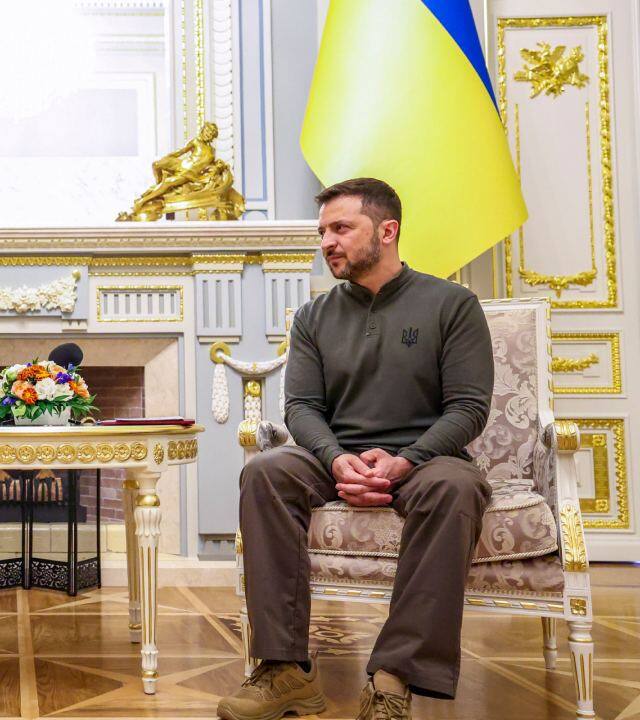 यूक्रेनी राजदूत ने कहा कि अगर राष्ट्रपति जेलेंस्की भारत आते हैं तो दोनों देशों के द्वीपक्षीय रिश्तों के लिए यह एक बेहतर कदम होगा. साथ ही दोनों नेता एक साथ ज्यादा वक्त बिता सकेंगे.