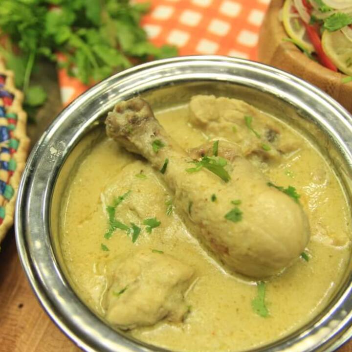 Some people also eat curd with chicken. Curd has a cold effect, while chicken has a hot effect.