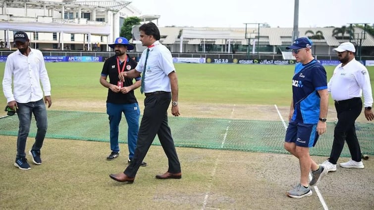 AFG vs NZ may be Greater Noida last international match all eyes on match referee Javagal Srinat marathi news AFG vs NZ : ग्रेटर नोएडा स्टेडियमवर टांगती तलवार; BCCI, अफगाणिस्तानमध्ये दोष कुणाचा? लागू शकते 1 वर्षाची बंदी