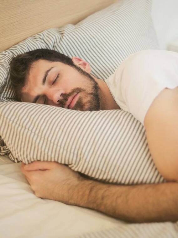 नहाने के बाद क्यों तुरंत नहीं सोना चाहिए