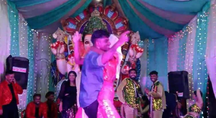 Tirupati vinayka chavithi celebrations persons arrested for recording dance at Ganesh Idol Tirupati news: ఛీఛీ.. ఇవేం పనులు! వినాయకుడి విగ్రహం ముందు గలీజు యవ్వారం - ఏడుగురి అరెస్ట్