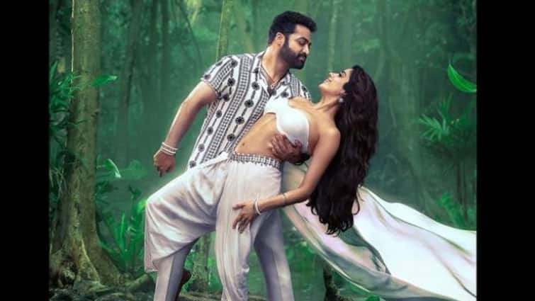 Devara Release: Underwater Shooting To Jr. NTR's Solo Release After 6 Years; Everything We Know About The Big Telugu Actioner Janhvi Kapoor Telugu debut Devara Release: Underwater Shooting To Jr. NTR's Solo Release After 6 Years; Everything We Know About The Big Telugu Actioner