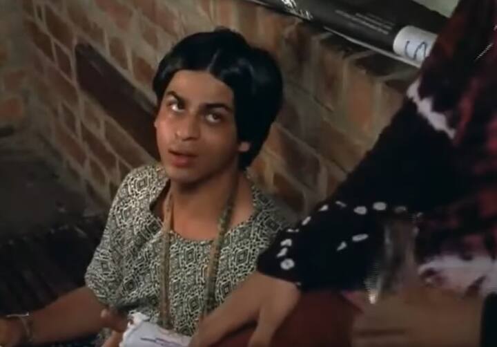 हाल ही में फिल्म की एक क्लिप सोशल मीडिया पर वायरल हुई थी जिसमें शाहरुख खान को समलैंगिक किरदार में दिखाया गया था.