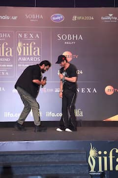 રાણા દગ્ગુબાતી શાહરૂખ ખાનને પગે લાગ્યો, કિંગ ખાને આવી પ્રતિક્રિયા આપી, જુઓ તસવીરો