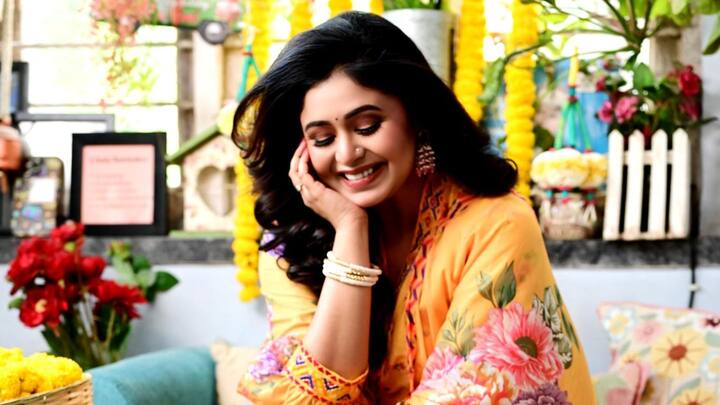 আরজি কর কাণ্ডে বর্তমানে উত্তাল গোটা পশ্চিমবঙ্গ। আর এই পরিস্থিতে আতস কাচের তলায় টলিউড। বাংলা ইন্ডাস্ট্রিতে উঠে আসছে একাধিক হেনস্থার অভিযোগ। সেই প্রসঙ্গেই পদক্ষেপ নিতে এবার তৎপর ঋতাভরী।