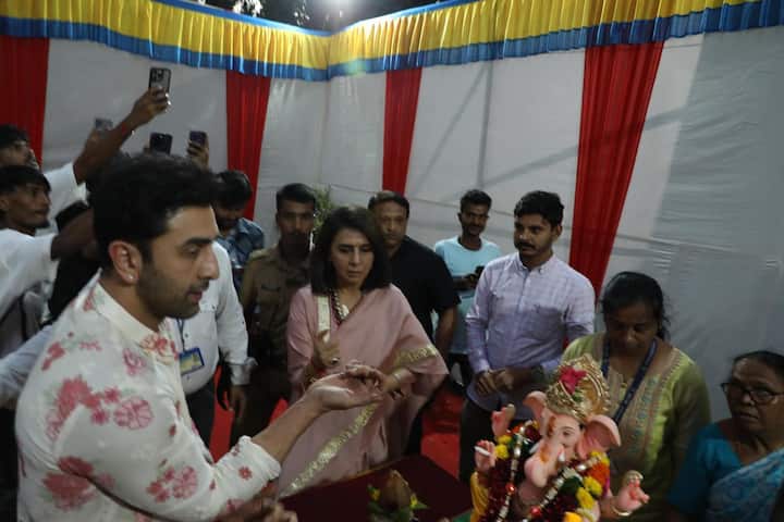 The Ganpati Visarjan was started by Raj Kapoor at his RK Studios in 1952 alongwith his father Prithviraj Kapoor.