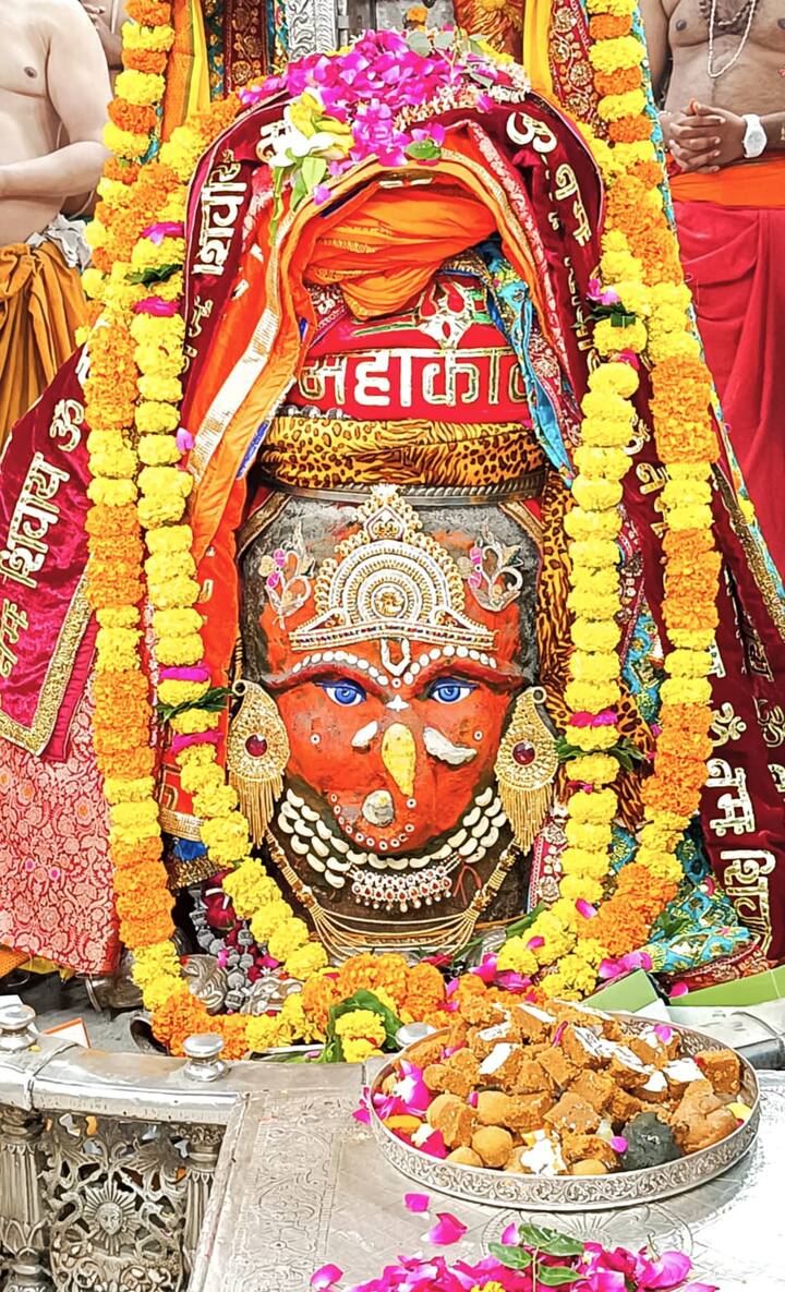 उन्होंने कहा कि मार्च-अप्रैल 2025 तक निर्माण का सबसे महत्वपूर्ण नींव का हिस्सा पूरा हो जाएगा. इसके लिए 26 करोड़ रुपये की राशि खर्च की जा रही है.इसके बाद दानदाताओं के माध्यम से 2000 कमरे का निर्माण किया जाएगा.