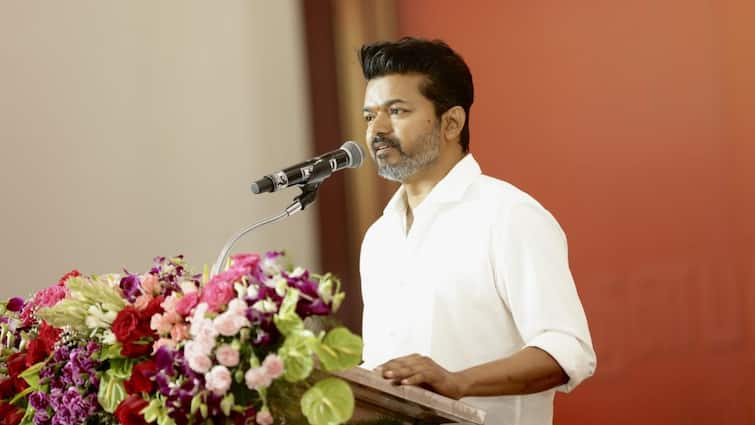 Actor TVK Leader vijay announce Tamizhaga vetri kazhaga first conference date today know here TVK Vijay: த.வெ.க. முதல் அரசியல் மாநாடு எப்போது? இன்று தேதியை அறிவிக்கிறார் நடிகர் விஜய்