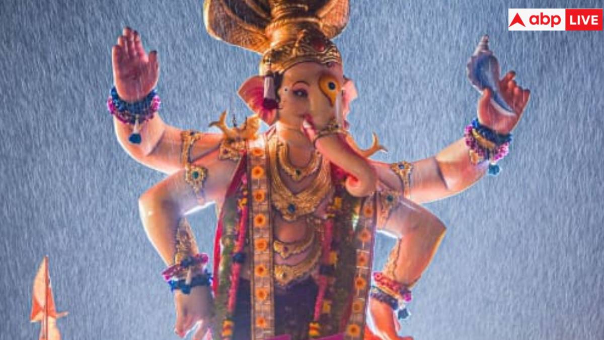 Ganesh Chaturthi 2024: मोदक, टी-20 वर्ल्ड कप, मेंटल जैसे थीम पर बने पंडाल, गणेश उत्सव में लग गए चार चांद