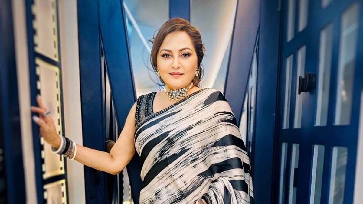 Jaya Prada: जया प्रदा पर अभद्र टिप्पणी मामले में आज सुनवाई, कई बार जारी हो चुके हैं गैर जमानती वारंट