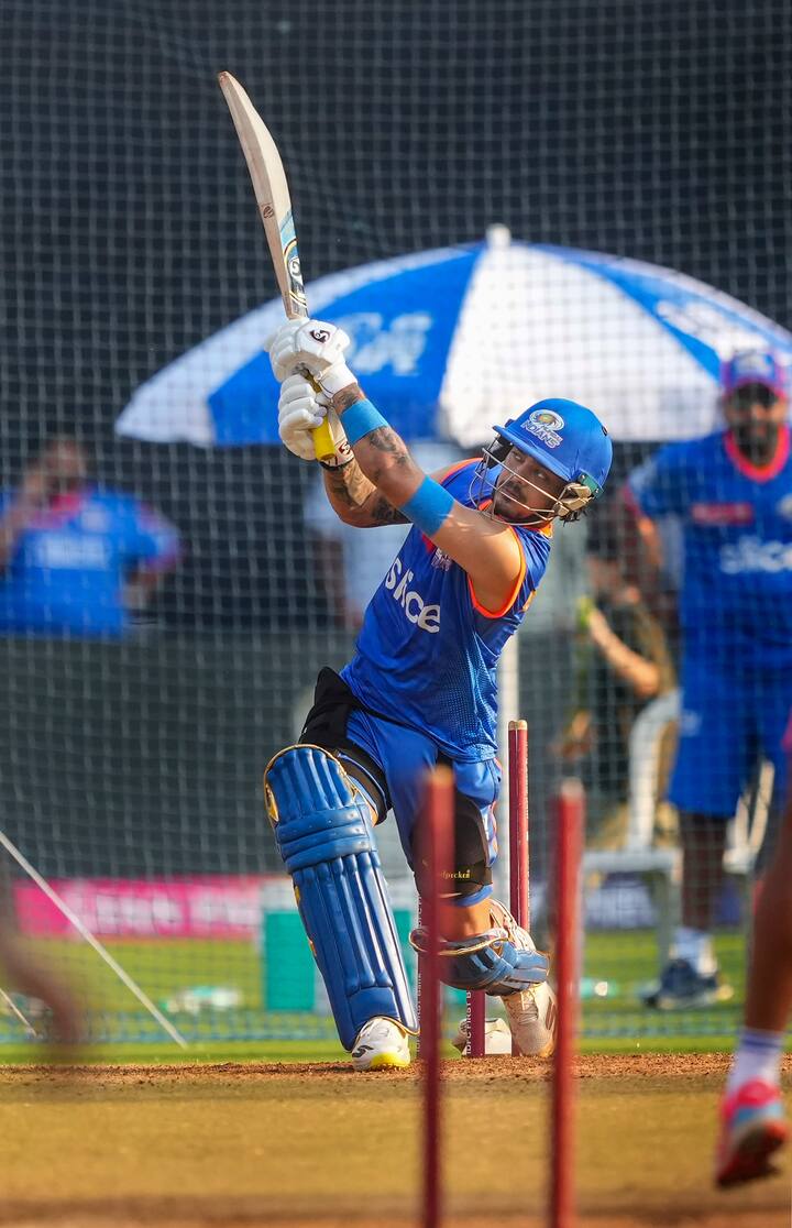 ईशान का आईपीएल में शानदार रिकॉर्ड रहा है. उन्होंने अभी तक 105 मैच खेले हैं. इस दौरान 2644 रन बनाए हैं.