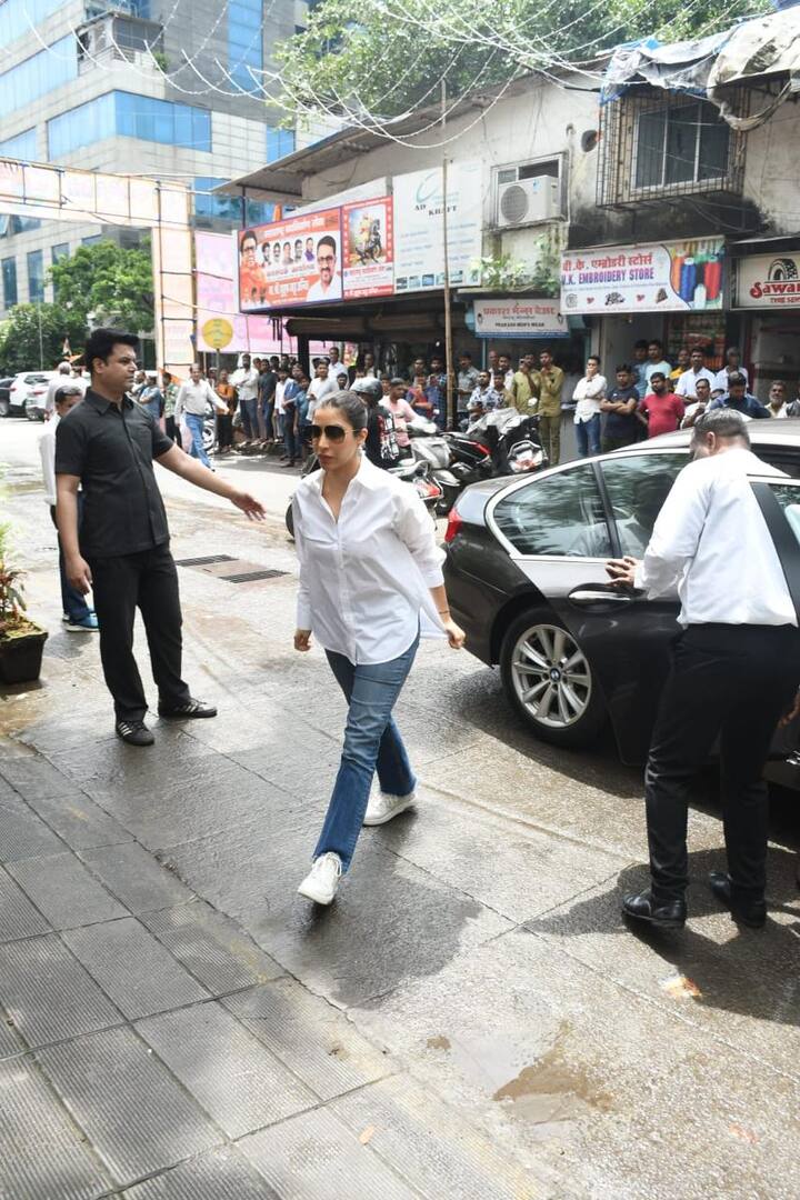 Sophie Choudry was also spotted arriving for the funeral.