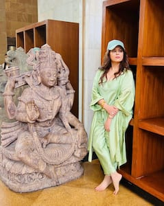 Guess Who: शाहरुख खान संग किया था दमदार डेब्यू, फिर एक हादसे ने बदल दी पूरी जिंदगी, पहचाना ?