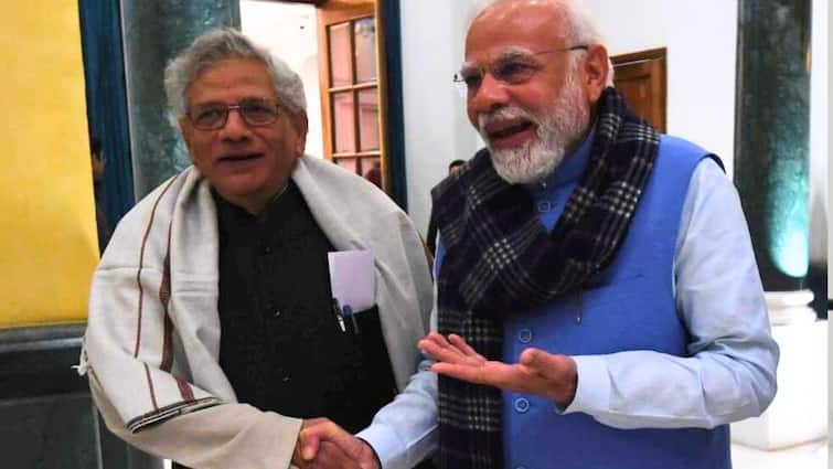 PM Narendra Modi expressed grief over the demise of Sitaram Yechury 'वे लेफ्ट के अग्रणी नेता थे', पीएम मोदी ने सीताराम येचुरी के निधन पर जताया शोक