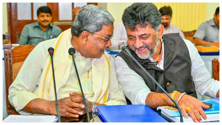 MUDA मामले को लेकर कर्नाटक में मुख्यमंत्री सिद्धारमैया नेतृत्व को बदलने की अटकलें को लेकर सियासी पारा बढ़ा हुआ है. हालांकि कांग्रेस ने अभी तक इसको लेकर कुछ भी नहीं कहा है.