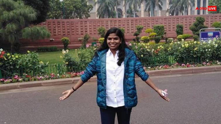 UPSC Success Story kerala tribal Women IAS Sreedhanya Suresh AIR 410 IAS Success Story: वार्डन से अफसर बनने का सफर... कुछ ऐसी है केरल की पहली आदिवासी महिला IAS अधिकारी की कहानी