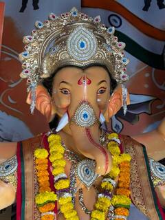 Ganeshotsav 2024 : जय माता दी मित्र मंडळाचा 'Save Girl' देखावा!