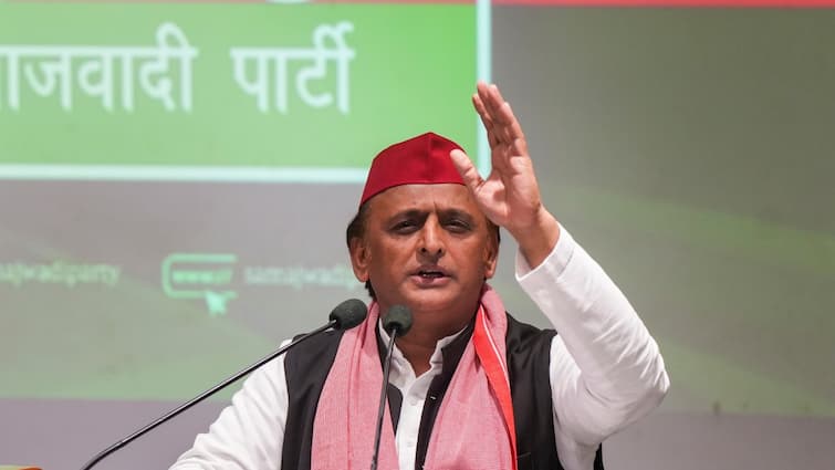 akhilesh yadav reacts work pressure after 26-year-old ca tragic death Every Employee Is Under Pressure: Akhilesh After 26-Year-Old Pune CA's Death Due to 'Work Stress'