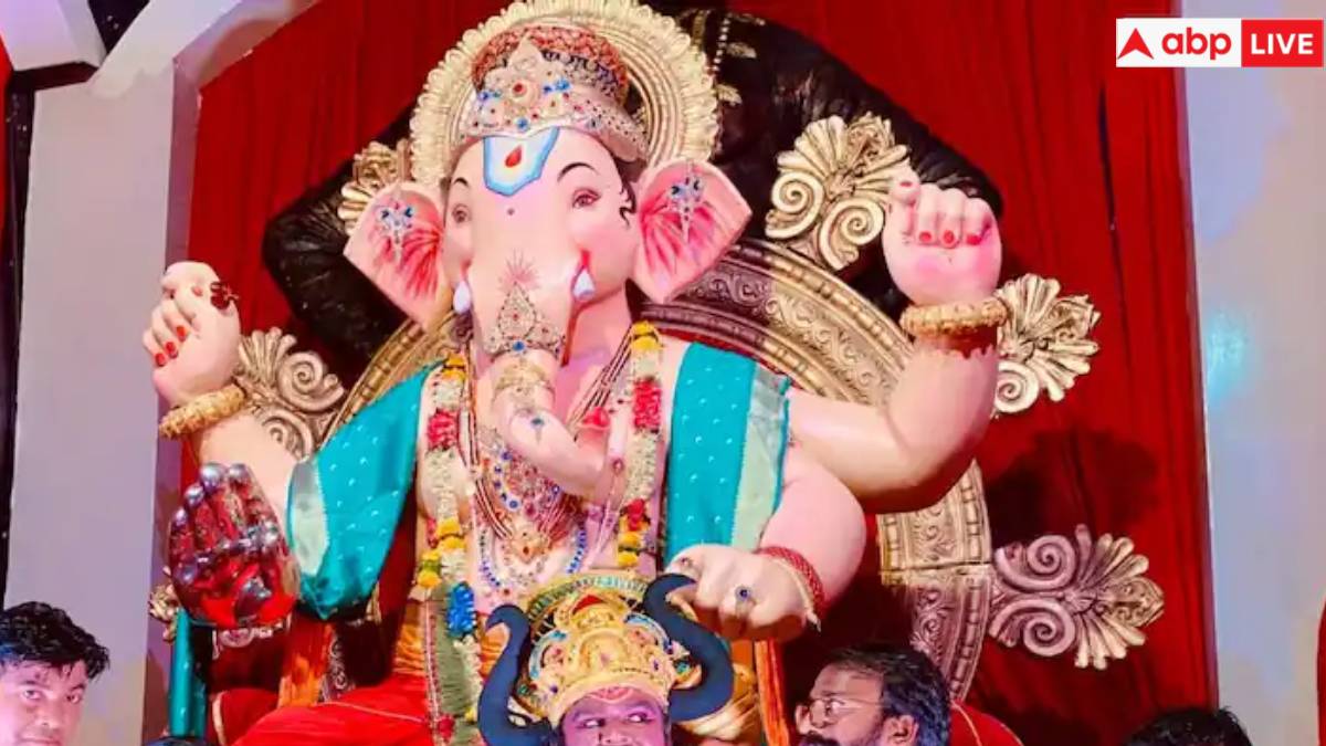 Ganesh Chaturthi 2024: मोदक, टी-20 वर्ल्ड कप, मेंटल जैसे थीम पर बने पंडाल, गणेश उत्सव में लग गए चार चांद