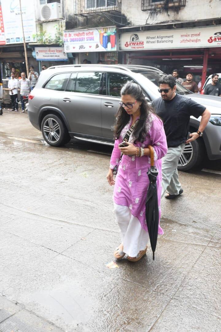 Arshad Warsi arrived with his wife Maria Goretti.