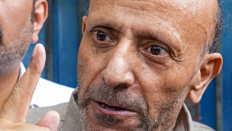 Jammu Kashmir Assembly Election 2024 Peace In Kashmir On Its Terms Engineer Rashid Returns Home After 5 Years In Prison J&K Polls: Peace Should Be On Our Terms, Says Engineer Rashid in Srinagar