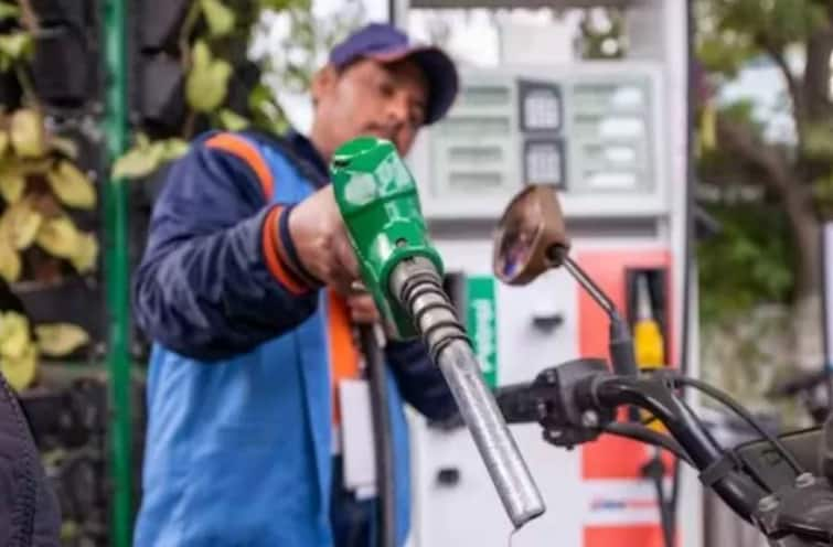 Know petrol and diesel price on 13 September 2024 in your city Petrol and Diesel Price: 13 ਸਤੰਬਰ ਨੂੰ ਅਪਡੇਟ ਹੋਏ ਪੈਟਰੋਲ-ਡੀਜ਼ਲ ਦੇ ਰੇਟ, ਜਾਣੋ ਆਪਣੇ ਸ਼ਹਿਰ ਦੇ ਰੇਟ