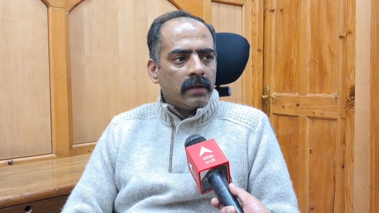 Sanjauli Masjid Row Himachal Cabinet Minister Anirudh Singh Allegation on BJP ANN 'बीजेपी सरकार के समय...,' मंत्री अनिरुद्ध सिंह का संजौली मस्जिद को लेकर बड़ा दावा