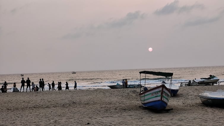 Weather in Telangana Andhra Pradesh Hyderabad on 13 September 2024 Rains updates latest news here Weather Latest Update: తెలుగు రాష్ట్రాలకు తప్పిన వాన ముప్పు, నేడు పొడి వాతావరణమే - ఐఎండీ