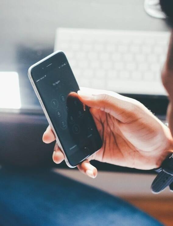 સ્માર્ટફોનમાં આ 7 ભૂલો ક્યારેય ના કરવી જોઇએ