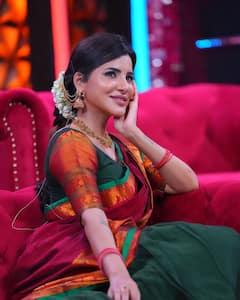 Ashu Reddy : లంగా వోణిలో అందంగా ముస్తాబైన అషూ రెడ్డి.. ఆమె ఫోజులు చూస్తే 'వచ్చిందండీ వయ్యారి' అనకుండా ఉండలేము