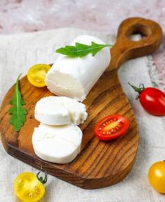 ​ਹੱਡੀਆਂ ਮਜ਼ਬੂਤ ਕਰਨ ਤੋਂ ਲੈ ਕੇ ਮਾਨਸਿਕ ਤਣਾਅ ਤੋਂ ਬਚਾਉਂਦਾ ਕੱਚਾ ਪਨੀਰ, ਜਾਣੋ ਸੇਵਨ ਕਰਨ ਦਾ ਸਹੀ ਢੰਗ