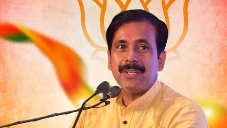 UP Minister anil rajbhar said Rahul Gandhi has inherited opposition to Dalits and reservation ann UP Politics: 'राहुल गांधी को विरासत में मिला है दलितों और आरक्षण का विरोध', योगी के मंत्री ने साधा निशाना