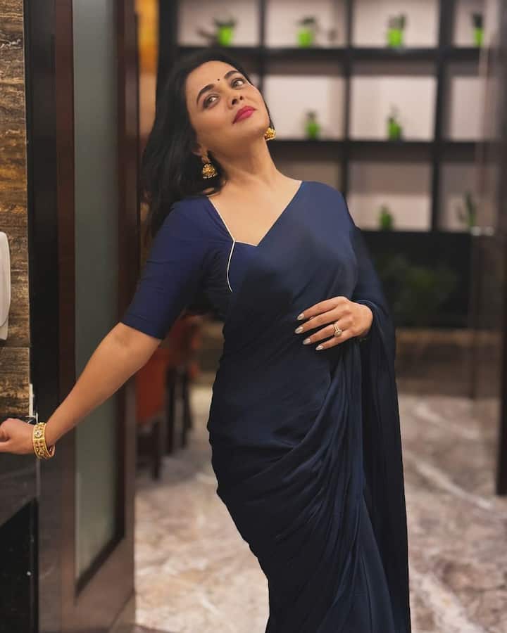 प्रार्थनाच्या सोशल मीडियावरील फोटोंची कायमच चर्चा असते.